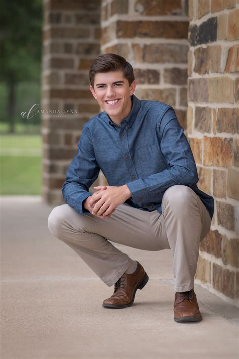 Senior Boy Photography | Casual senior pictures, Senior boy photography, Senior photo outfits