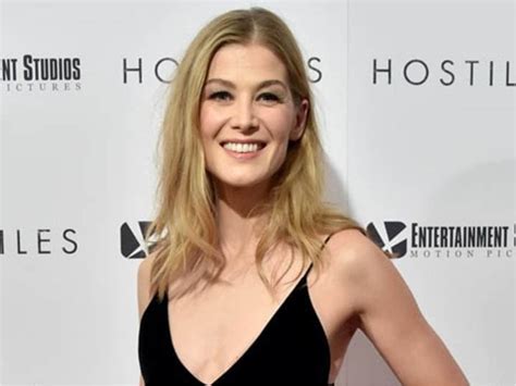 Rosamund Pike Net Worth 2024: How Rich Is The 'Gone Girl' Actress?