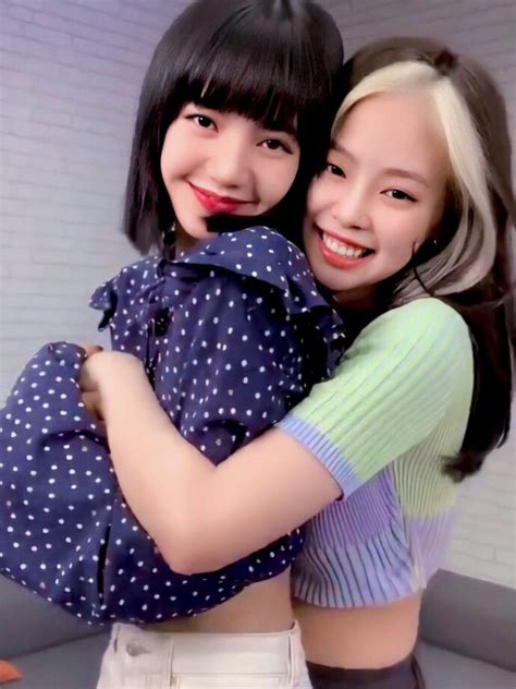 Blackpink Jennie And Lisa's Cutest Friendship Moments, Take A Look At 5 Amazing Pictures