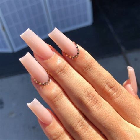 🤍𝐋𝐚𝐬 𝐕𝐞𝐠𝐚𝐬🤍NAILZVAL LLC shared a video on Instagram: “Pretty classy nails for this baddie ...