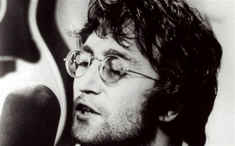 John Lennon Death Anniversary - Pix n Pix