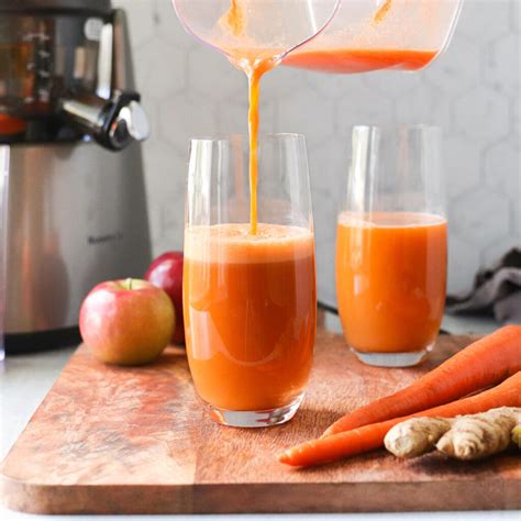 Carrot Apple Ginger Juice - Cook At Home Mom