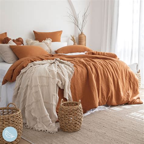 Rust and natural bedroom styling - quilt cover set | Bedroom interior, Home decor bedroom, Room ...