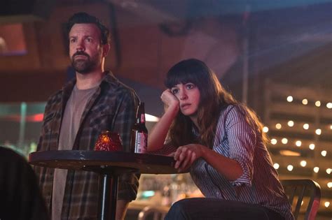 Colossal Movie Review (2016) | Analysis and Explanation | Major Spoilers