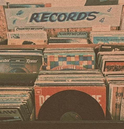 Vintage Records | Retro aesthetic, Aesthetic collage, Aesthetic wallpapers