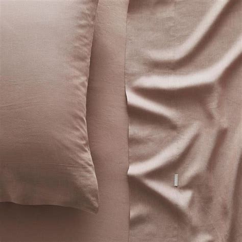 Linen sheets care tips: washing, drying and storing | Homes To Love