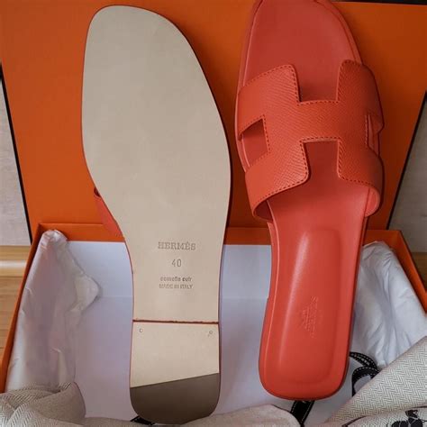 Hermès Oran Orange Rare Leather Size 40 New Sandals Regular (M, B ...