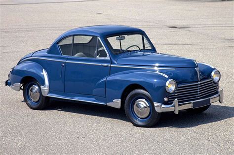 Photo 6 - peugeot 203 coupé - 210 ans de Peugeot. Les Lionnes des années 1950-1960