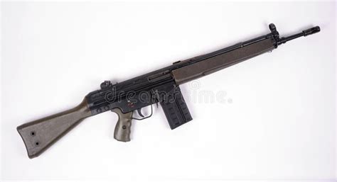 Rifle De Asalto Israelí Del FN FAL. Foto de archivo - Imagen de carga ...