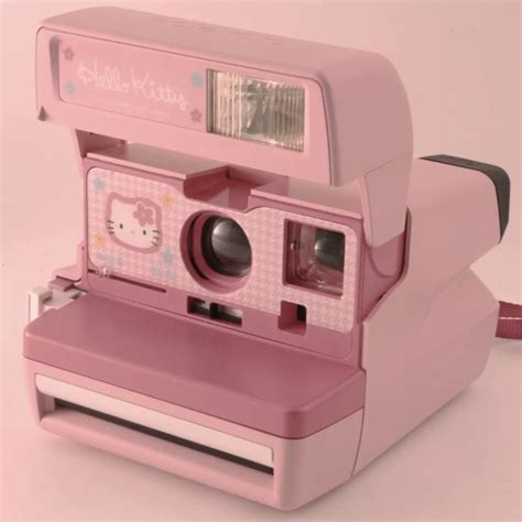 Polaroid 600 Hello Kitty Instant Camera | Hello kitty items, Hello kitty, Cute camera