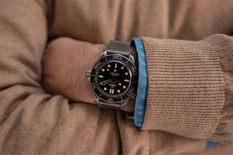 Introducing: オメガ シーマスター ダイバー300M 007エディション | Omega seamaster diver ...