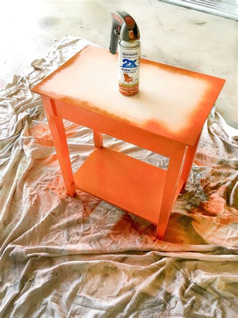 HOW TO SPRAY PAINT FURNITURE | Everyday Laura | Spray paint furniture ...