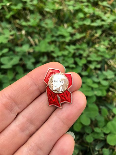 Lenin Pin Vintage Soviet Pin Soviet Communist Russian | Etsy