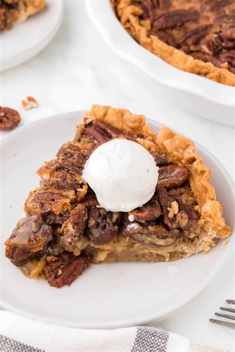 Homemade Pecan Pie without Corn Syrup - Build Your Bite | Homemade pecan pie, Desert recipes ...