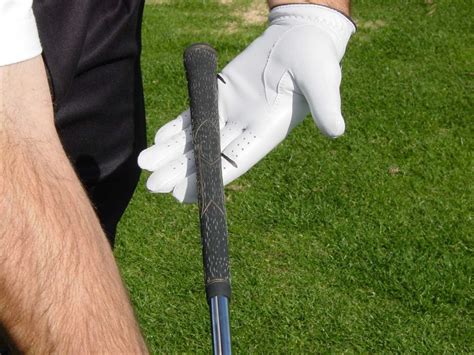 Proper Golf Grip: How to Take Hold of the Club