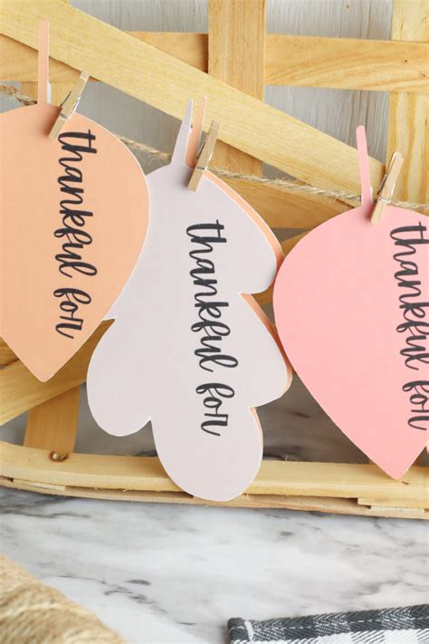 Thanksgiving Banner DIY [with Free Printable] - THE SWEETEST DIGS