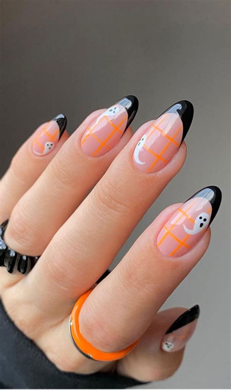 22 Cute Spooky Halloween Nails 2021 | Halloween nails, Halloween acrylic nails, Gel nails