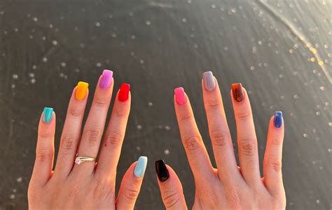 Taylor swift The eras nails 💚💛💜 ️🩵🖤🩷🩶🤎💙 in 2023 | Taylor swift nails, French tip acrylic nails ...