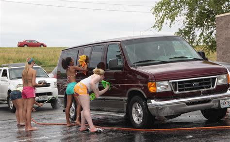 NKC Cheerleader Car Wash Photo #100792: Mingle: Kansas City community photos