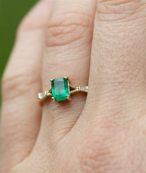 Emerald Stone Wedding Rings - jenniemarieweddings