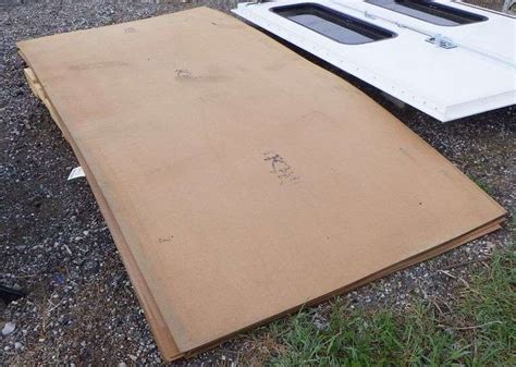 (8) 1/8" Masonite 4x8 sheets, two damaged - Albrecht Auction Service