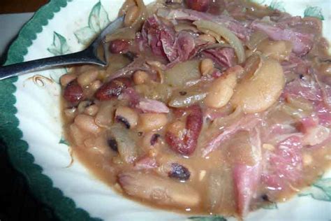 Ham Hocks and Beans - Easy To Make, Cheap And Delicious - Foodgasm Recipes