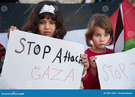 Palestinian Protest Against Gaza Attack Editorial Stock Photo - Image ...