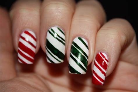 Nails In Nippon: Christmas Candy Canes!