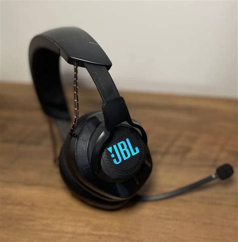 JBL Quantum 610 Wireless Gaming Headphones Review - What Gadget