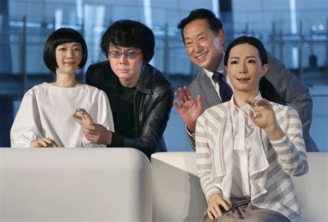 New Tokyo museum robot guides look, sound human | Inquirer Technology