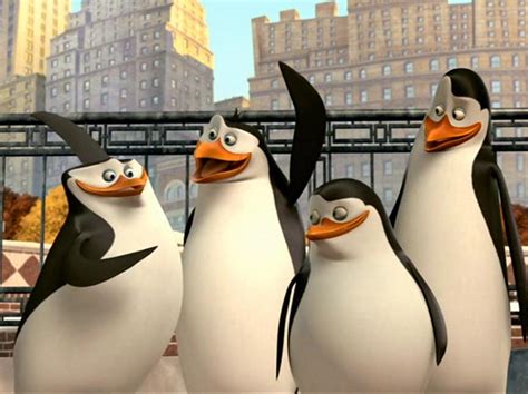 THE PENGUINS OF MADAGASCAR Official Trailer - FilmoFilia