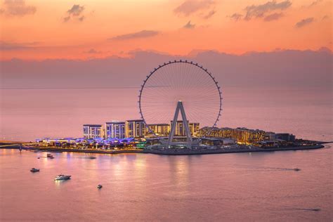 Team behind Ain Dubai praised as wheel's in motion at iconic attraction ...