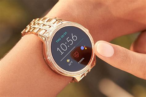 Is it possible to text and make phone calls on the Fossil Smartwatch?