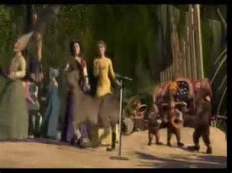 SHREK Dance Party Bia Tu - YouTube