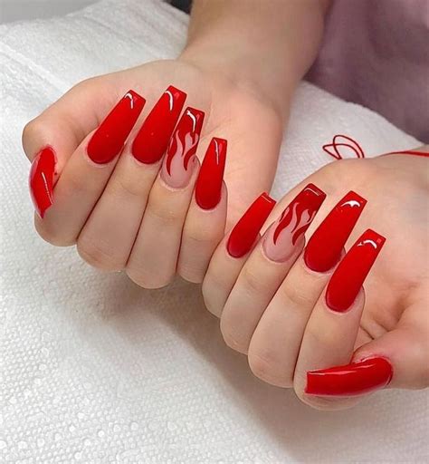 Red Nails | Red acrylic nails, Gel nails, Acrylic nails coffin short