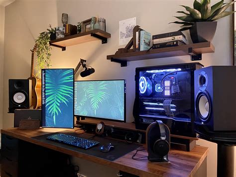 Black/Brown/Green WFH/Gaming setup in 2021 | Gaming room setup, Gaming ...