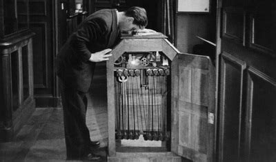 Kinetoscope | Thomas Edison - The History of Cut-Out Animation