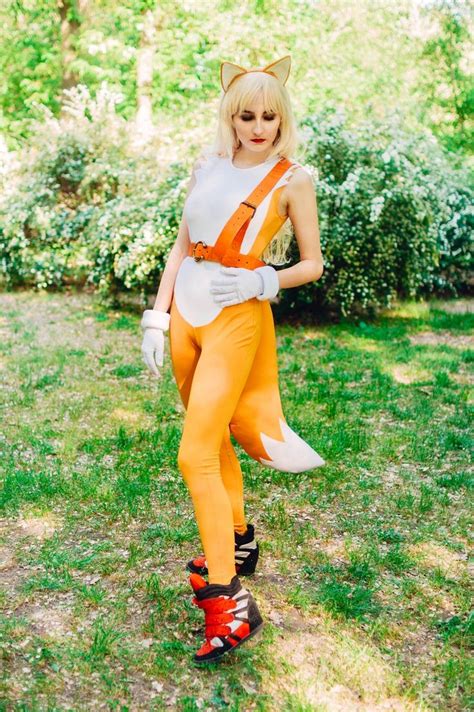 Tails Cosplay Costume from Sonic The Hedgehog Video Game | Etsy | Cosplay outfits, Sonic costume ...