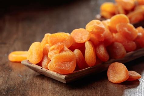 5 Benefits of Dried Apricots (With Full Nutrition Facts) - Nutrition Advance