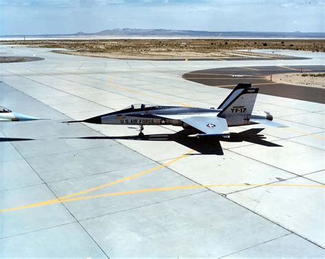 The Northrop YF-17 Cobra Prototype Has Been Given A Brand New Paint ...