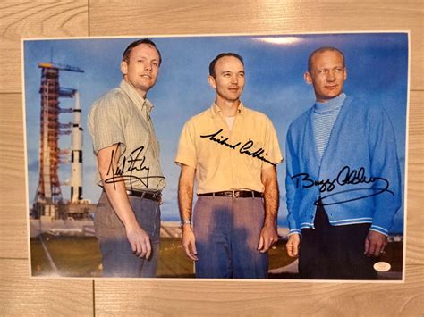 Apollo 11 crew, real signed 43cm x 28cm photo, secretarial - Catawiki