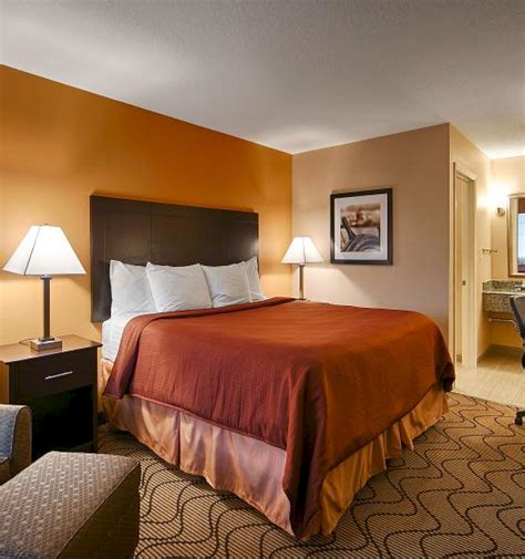 Places to stay in Lake Conroe | Best Western Montgomery TX hotel