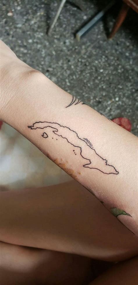 Tatuaje de Isla de Cuba | Discreet tattoos, Tattoos for guys, Small tattoos