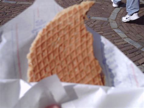 Dutch stroopwaffle (syrup waffle). It was so good! | Syrup waffle, Waffles, Food