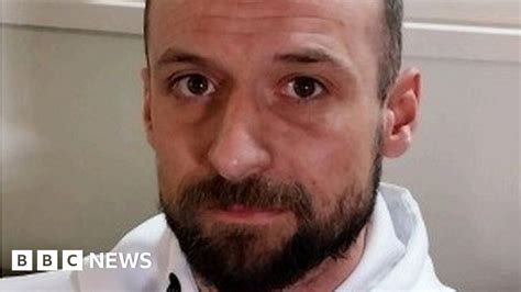 'High-risk' child rapist Stephen Pennington hunted - BBC News