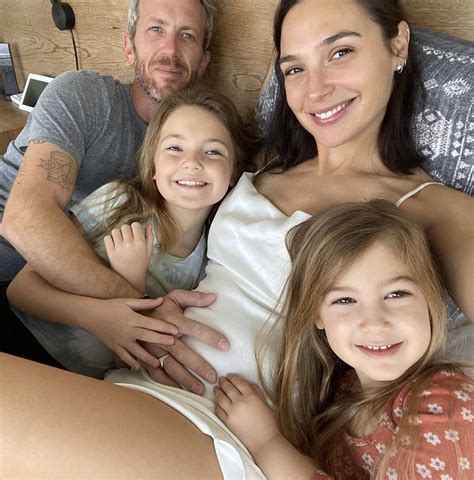 Who is Gal Gadot's husband Yaron Varsano? - Hot Lifestyle News