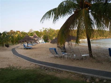 Au Natural beach - Picture of Couples Sans Souci, Ocho Rios - Tripadvisor