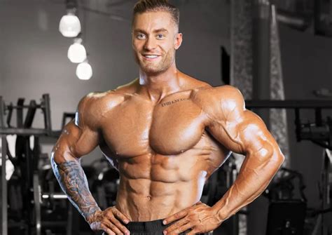 Chris Bumstead's Back - Workouts, Training, Muscles! – Rebel Celebrity