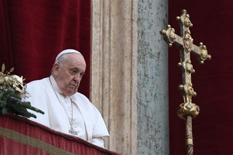 URBI ET ORBI: Pope Francis deplores 'desperate humanitarian situation ...