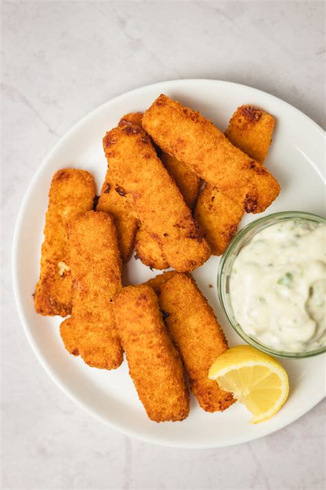 Air Fryer Frozen Fish Sticks Fish Fingers | simplyrecipes